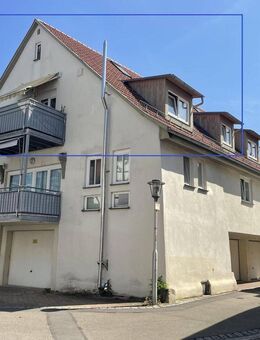 * Charmante 2,5 Zimmer-Dachgeschoss-Wohnung Mitten im historischen Ortskern * - Großbottwar