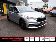 Skoda Fabia, 1.0 TSI Selection, Jahr 2022 - Beelitz