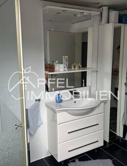 Ihr neues Zuhause: Einfamilienhaus mit Charme und grünem Rückzugsort - Dettingen (Erms)