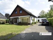 Großes EFH in ruhiger Lage mit Garage und Garten + Einbauküche sucht Familie mit 2 Kindern - Emtinghausen