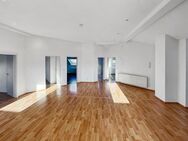 Lichtdurchflutete Dachgeschosswohnung mit tollem Blick über Dresden - Dresden