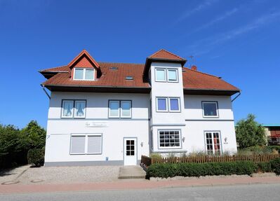 Super Lage, nur 200 Meter zum Strand. 2 Zimmer Wohnung mit Balkon, zentral und strandnah!