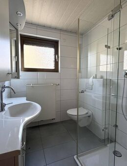 1-2 Familienhaus mit 4 Bädern und viel Platz! Plus Garage, Nebengebäuden + schönem Garten - Hambrücken