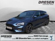 Ford Focus, 1.0 l ST-Line X Lim EcoBoost digitales, Jahr 2021 - Viersen