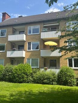 Im Herzen von Schwachhausen: Modernisierte, 3- Zi. Eigentumswohnung, mit EBK, Sonnenbalkon u. Keller - Bremen
