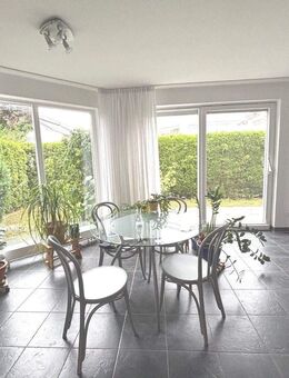 Maisonettewohnung lichtdurchflutet, Toplage im Herzen von Leonberg, ruhiges Wohngebiet, 4 Zimmer, 89 m² - Leonberg (Baden-Württemberg)