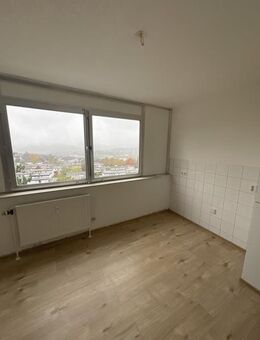 Große 3-Zimmer-Wohnung mit Balkon - Siegen (Universitätsstadt)