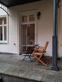 STILLVOLLE ELEGANZ MIT VORGARTEN - Berlin