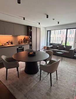 Vollmöblierte Design-Wohnung mit spannenden Blickachsen und Community-Features (Coworking, Fitness) - Hamburg