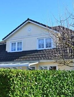 Freiwerdendes Stadthaus mit Garage, pflegeleicht angelegtem Gartengrundstück mit überdachter Südwest- Terrasse in Bad Zwischenahn/ zentrumsnah - Bad Zwischenahn