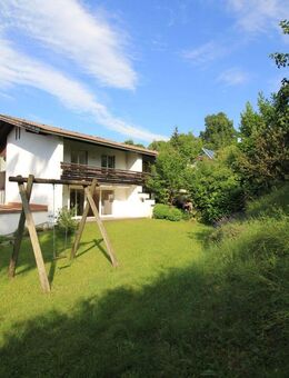 Stattliche DHH in schöner Lage mit viel Privatsphäre - Nähe Zentrum ! - Miesbach