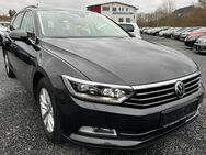 VW Passat Variant, 2.0 TDI Comfortline PDCvo hi Dynamic L A Front Massage-Sitz, Jahr 2019 - Boxberg (Baden-Württemberg)