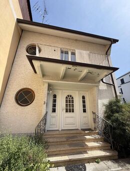 Einfamilienhaus in bester Innenstadtlage von Bad Neuenahr zu vermieten - mit Garage/Stellplätzen - Bad Neuenahr-Ahrweiler