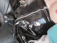 Lust auf spaß in lack leder und latex - Neubrandenburg