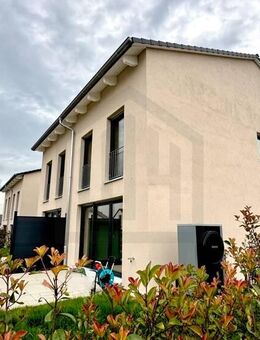 Neubau-Einfamilienhaus mit Garten in Königsbach - Königsbach-Stein