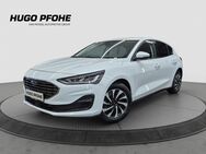 Ford Focus, 1.0 Titanium Design EB MHEV, Jahr 2022 - Hamburg