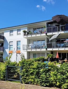 Modern geschnittene 3-Zimmer-Erdgeschoss-Wohnung mit Einbauküche und Garten - Leverkusen