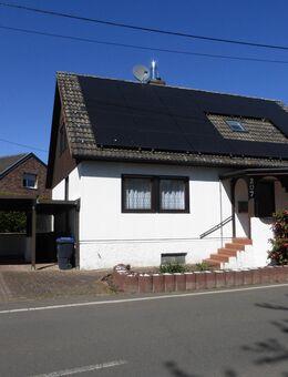 Gepflegtes freistehendes Einfamilienhaus mit Solaranlage in Köln-Immendorf - Köln