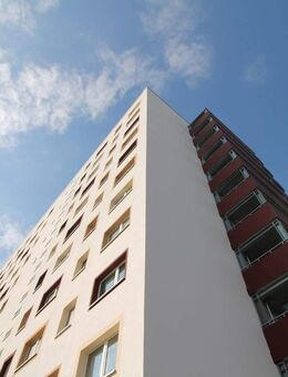 Optimal geschnittene Einraumwohnung mit Balkon und Aufzug - Leipzig