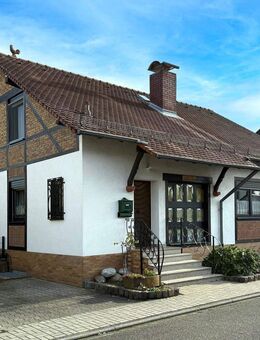 Freistehendes Einfamilienhaus in ruhiger Lage von Brühl - mit großem Garten und viel Potenzial - Brühl (Baden-Württemberg)