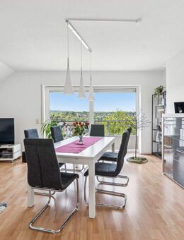 Dachgeschosswohnung in guter Lage mit freier Aussicht - Diez