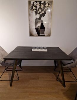 ESSTISCH WIE NEU - Eschweiler