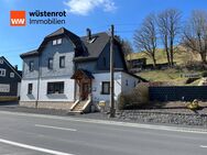 Attraktives Einfamilienhaus mit Einliegerwohnung und Nebengebäude im Landkreis Sonneberg - Sonneberg