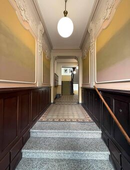 Hochwertige 3 Zimmerwohnung mit Balkon, Parkett und Stellplatz - Leipzig