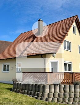 Viel Platz für Familie und Hobbys...Großes EFH mit Scheune in Weisendorf - Weisendorf