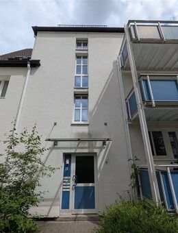 Für Pärchen: 3-Zimmer Etagenwohnung mit großem Sonnenbalkon - Lüdenscheid