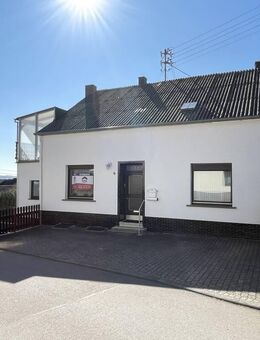 Einfamilienhaus mit schönem Garten - ruhig gelegen mit Stellplatz - Schmelz