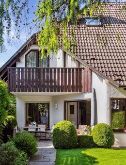 Rarität in Großhadern - gepflegte Doppelhaushälfte mit Südgarten - München