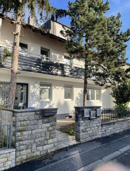 Renovierte Erdgeschosswohnung mit großem Garten und Garage - Zellingen