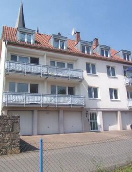 Gute Kapitalanlage! Saniertes gepflegtes Mehrfamilienhaus mit 8 Wohneinheiten und 6 Garagen in Erlabrunn - Erlabrunn