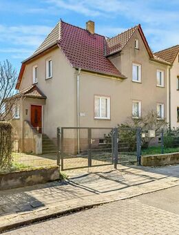 Familienidyll mit attraktivem Grundstück und Ausbaupotential in erster Reihe am Kulkwitzer See - Markranstädt