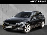 VW Golf Variant, 2.0 TDI Passat Business, Jahr 2023 - Schwerin