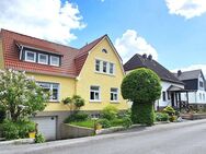 freistehendes Einfamilienhaus über den Dächern von Balve - Balve