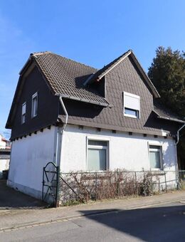 Idyllisches Einfamilienhaus mit herrlichem Grundstück in zentraler Lage von Königslutter - Königslutter (Elm)