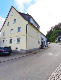 Wohnen und Arbeiten unter einem Dach: Vielseitiges Anwesen in Waldachtal - Waldachtal