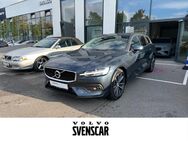 Volvo V60, Momentum Pro B4 Diesel EU6d digitales, Jahr 2021 - Regensburg