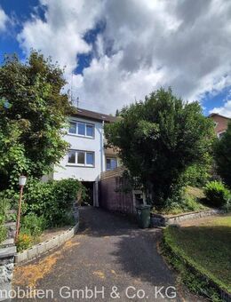 ++Charmantes Mehrfamilienhaus mit großzügigen Wohnflächen in naturnaher Umgebung++ - Schwäbisch Gmünd