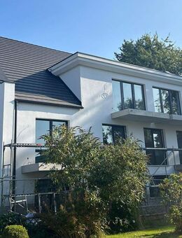 3 Zimmer + Spitzboden-Maisonette in zentrumsnaher Lage mit Stellplatz - Reinbek