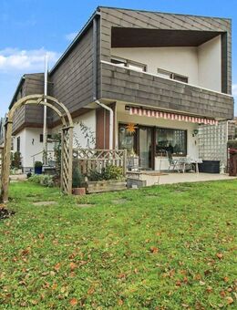 Für Ihr Familienglück: Tolle Doppelhaushälfte mit großem Garten in guter Lage in Süßen - Süßen