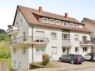 Helle und gut geschnittene 3-Zimmer-Wohnung in ruhiger Lage mit Balkon & Stellplatz - Bad Herrenalb