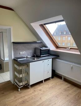 Möbliertes 1,5 Zi. Apartment mit Stellplatz in der Innenstadt von Schweinfurt zu vermieten - Schweinfurt