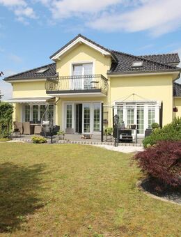 PROV.FREI: ENERGIEEFFIZIENTE VILLA BJ 2012 MIT 236 M² WOHNFL. - LEBEN MIT HÖCHSTEN KOMFORTANSPRÜCHEN - Marschacht