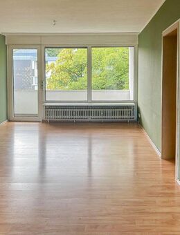 Ein Platz um sich wohlzufühlen: Gemütliche 3-Zimmer-Wohnung mit zwei Loggien und grüner Aussicht - Ennepetal (Stadt der Kluterhöhle)