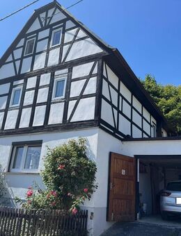 Romantisches Fachwerkhaus mit modernem Innenausbau - Remse