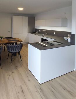 3,5 Zimmer Penthouse mit gigantischer Dachterrasse und unverbauten Blick in die Ferne - Schwäbisch Hall