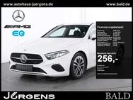 Mercedes A 180, Progressive-Advanced Amb 17, Jahr 2023 - Dillenburg